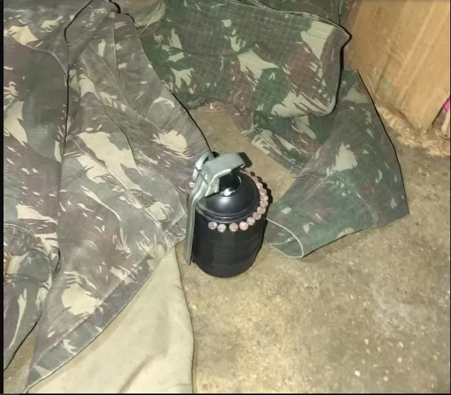 Granada é localizada dentro de residência durante operação policial em Bayeux